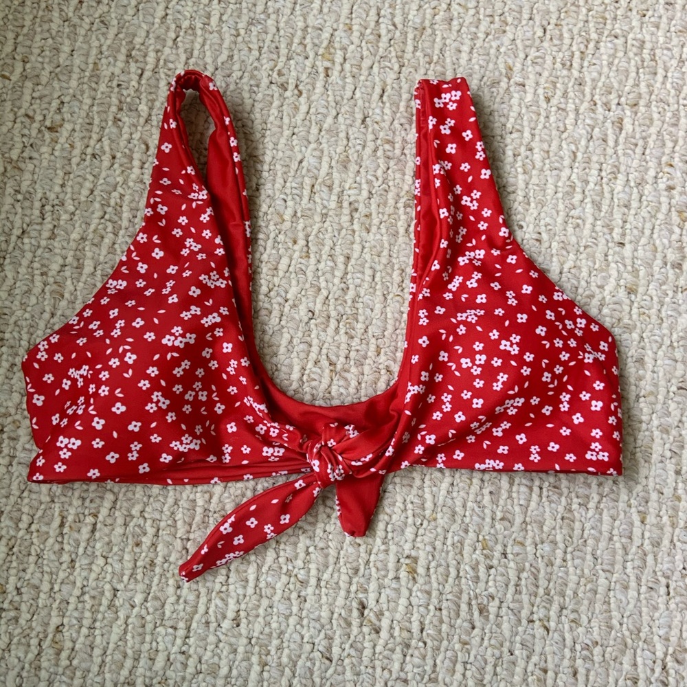 SHEIN front tie bikini top